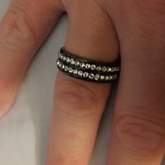 Two Men's Black and Diamond Titanium Ring - Size 10 - Picture 4 of 4